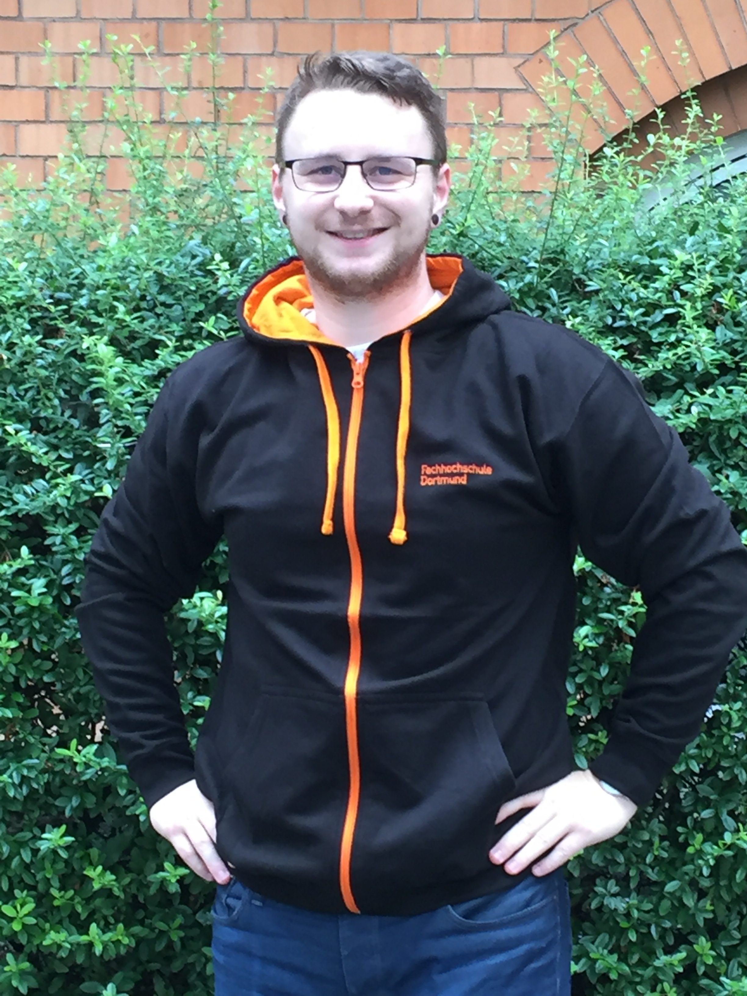 Unisex Hooded-Zipper, FH-Logo, schwarz mit Akzenten